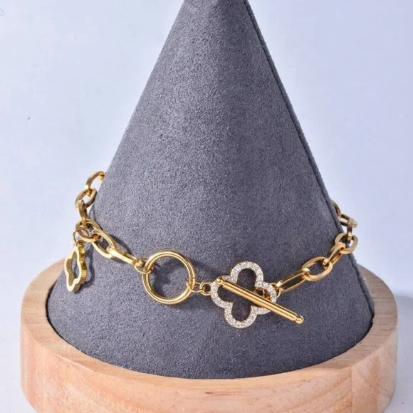 Gold Plated Stainless Steel Clover Charm Chain Bracelet Tarnish Resistant - Picture 1 of 3